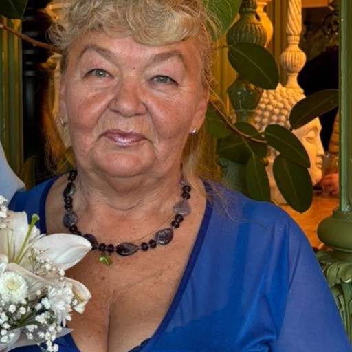 Елена, 21 год