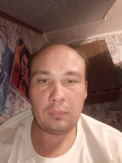 Айдар, 32