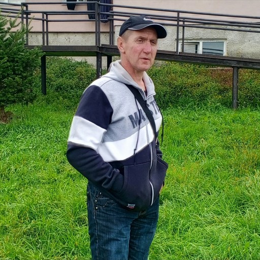 Евген, 46 лет, Артём