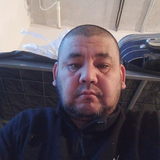 Алишер, 44 года