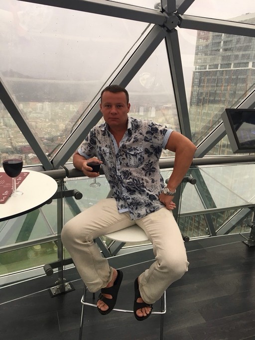 Владимир, 41