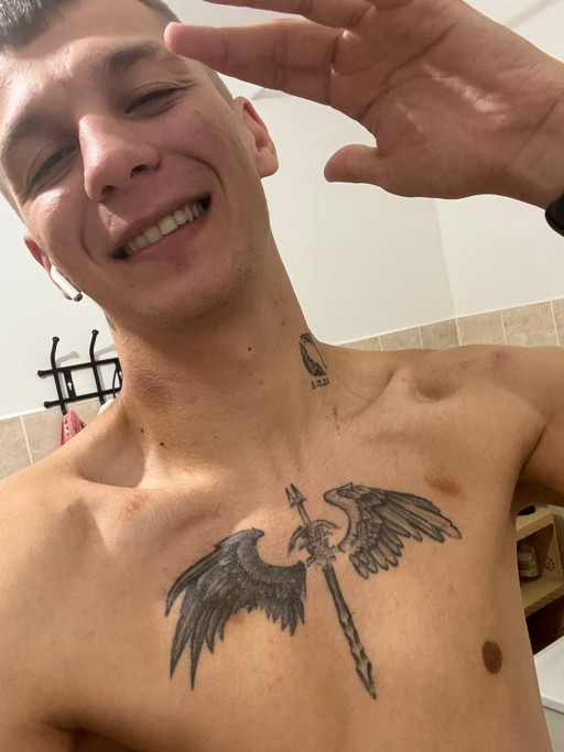 Дмитрий, 22