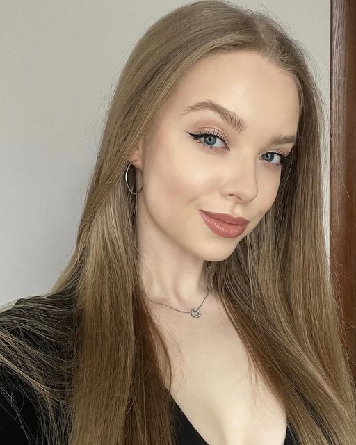 Алина, 28