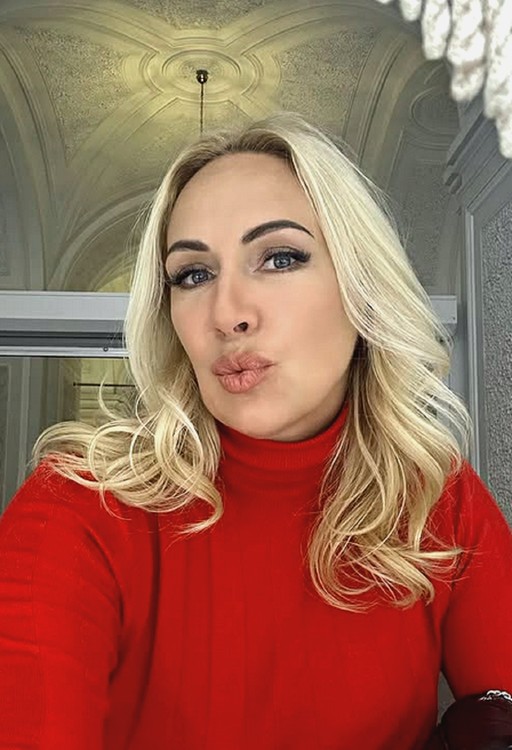 Карина, 38