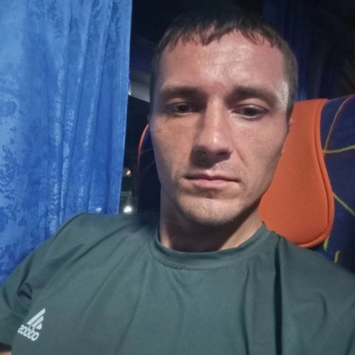 Василий, 32 года