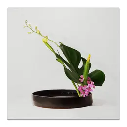 Заказать холст в Москве. Холст 30x30 Икебана / Ikebana от Ikebana - готовые дизайны и нанесение принтов.
