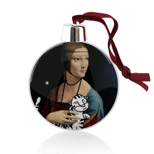 Заказать ёлочное украшение в Москве. Ёлочный шар «Дама с тигром» от Соль  - готовые дизайны и нанесение принтов.