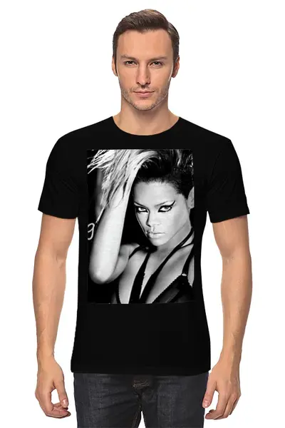 Заказать мужскую футболку в Москве. Футболка классическая Rihanna b&w от solariren - готовые дизайны и нанесение принтов.
