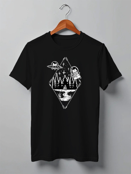 Заказать мужскую футболку в Москве. Футболка классическая Cats Here от oneredfoxstore@gmail.com - готовые дизайны и нанесение принтов.