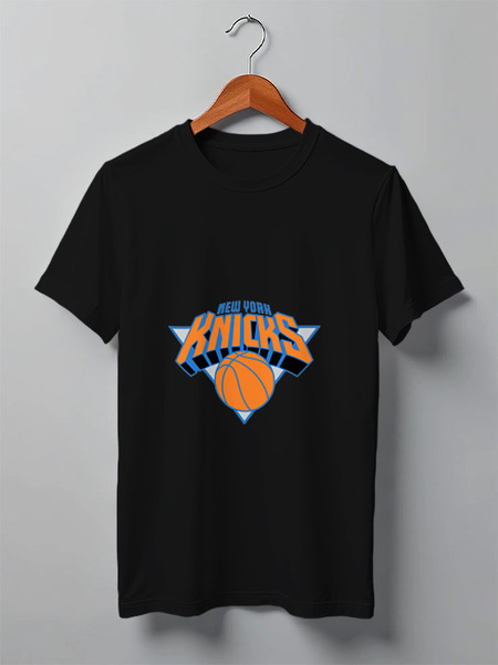 Заказать мужскую футболку в Москве. Футболка классическая New York Knicks от BURNSHIRTS - готовые дизайны и нанесение принтов.