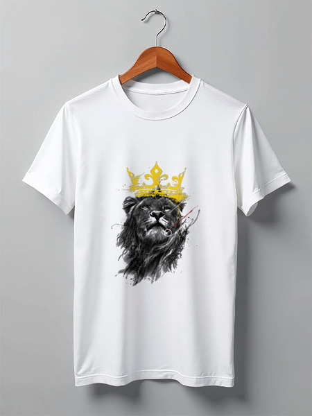 Заказать мужскую футболку в Москве. Футболка классическая Lion king от YellowCloverShop - готовые дизайны и нанесение принтов.