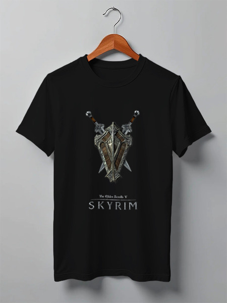 Заказать мужскую футболку в Москве. Футболка классическая Skyrim от crazy_clown - готовые дизайны и нанесение принтов.