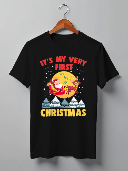 Заказать мужскую футболку в Москве. Футболка классическая First Christmas от skynatural - готовые дизайны и нанесение принтов.
