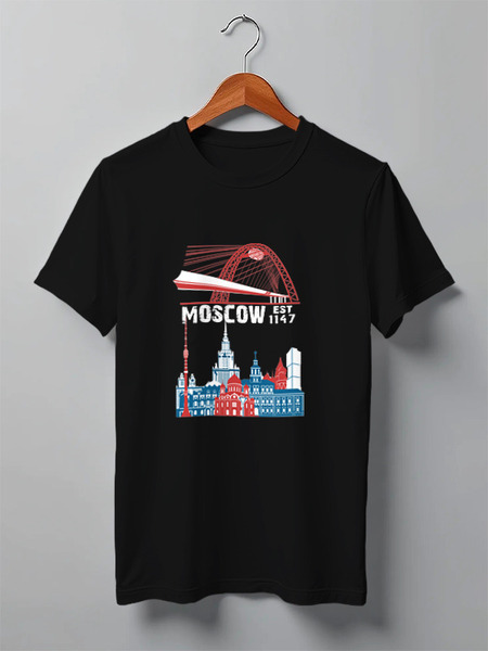 Заказать мужскую футболку в Москве. Футболка классическая Moscow. Established in 1147 от alexpro - готовые дизайны и нанесение принтов.