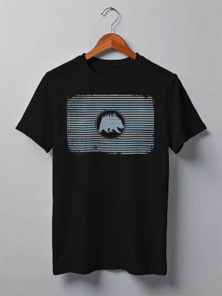 Заказать мужскую футболку в Москве. Футболка классическая Bear Here от oneredfoxstore@gmail.com - готовые дизайны и нанесение принтов.