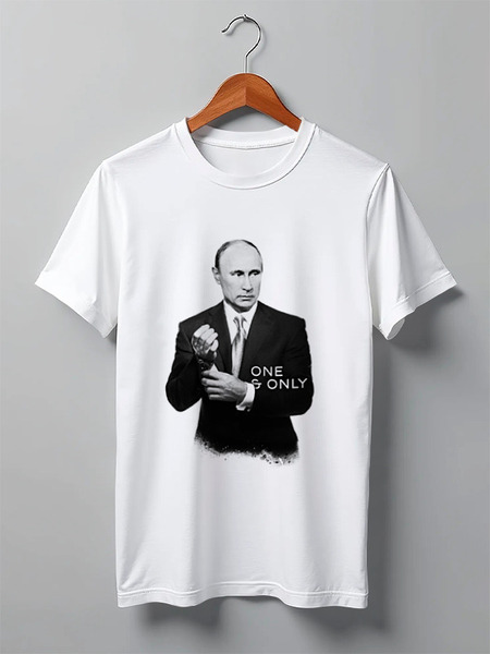 Заказать мужскую футболку в Москве. Футболка классическая One & Only by Design Ministry от Design Ministry - готовые дизайны и нанесение принтов.