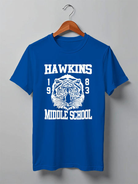 Заказать мужскую футболку в Москве. Футболка классическая Hawkins middle school от zamza - готовые дизайны и нанесение принтов.