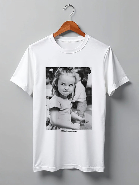 Заказать мужскую футболку в Москве. Футболка классическая Angry Girl by K.Karavaev от Design Ministry - готовые дизайны и нанесение принтов.