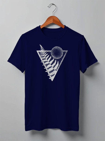 Заказать мужскую футболку в Москве. Футболка классическая Fern and Moon Triangle Tattoo от oneredfoxstore@gmail.com - готовые дизайны и нанесение принтов.