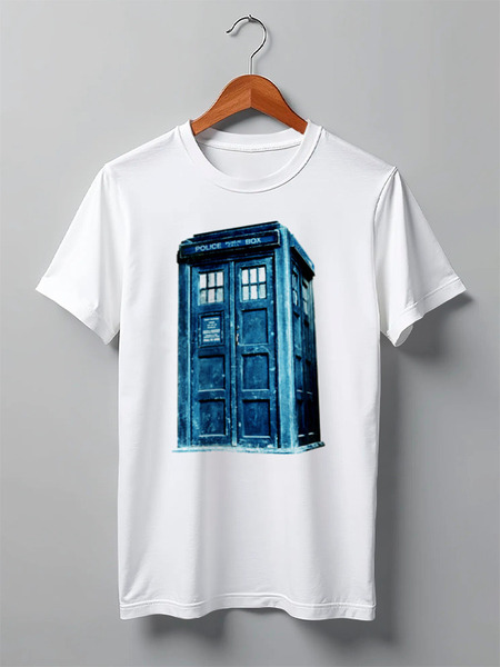 Заказать мужскую футболку в Москве. Футболка классическая TARDIS от cherdantcev - готовые дизайны и нанесение принтов.