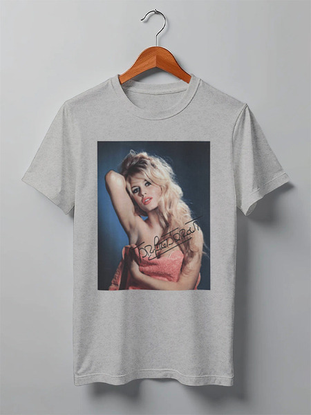 Заказать мужскую футболку в Москве. Футболка классическая brigitte bardot от KinoArt - готовые дизайны и нанесение принтов.