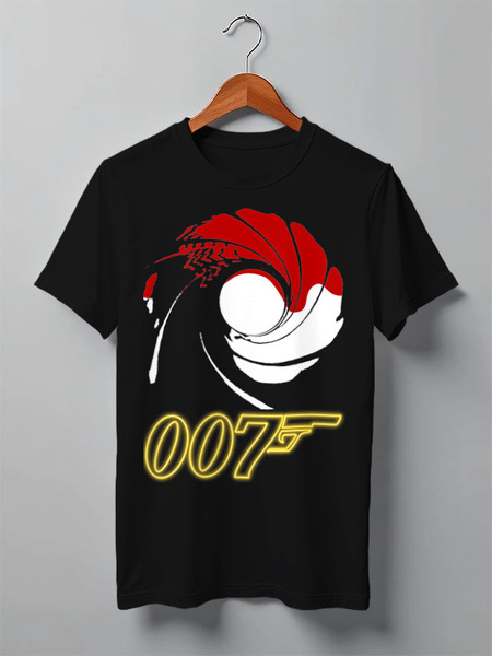 Заказать мужскую футболку в Москве. Футболка классическая James Bond от Leichenwagen - готовые дизайны и нанесение принтов.