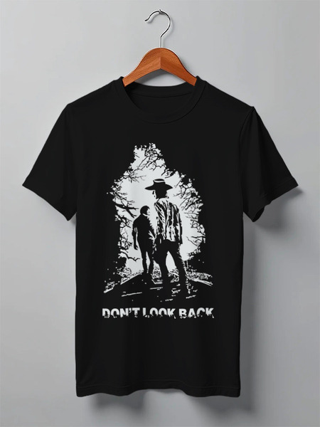 Заказать мужскую футболку в Москве. Футболка классическая Don't Look Back от skynatural - готовые дизайны и нанесение принтов.