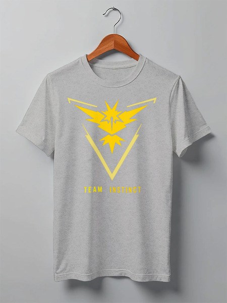 Заказать мужскую футболку в Москве. Футболка классическая Pokemon GO Team Instinct от cherdantcev - готовые дизайны и нанесение принтов.