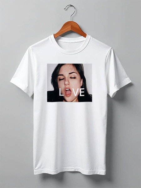 Заказать мужскую футболку в Москве. Футболка классическая Sasha Grey LOVE от philipp53@yandex.ru - готовые дизайны и нанесение принтов.