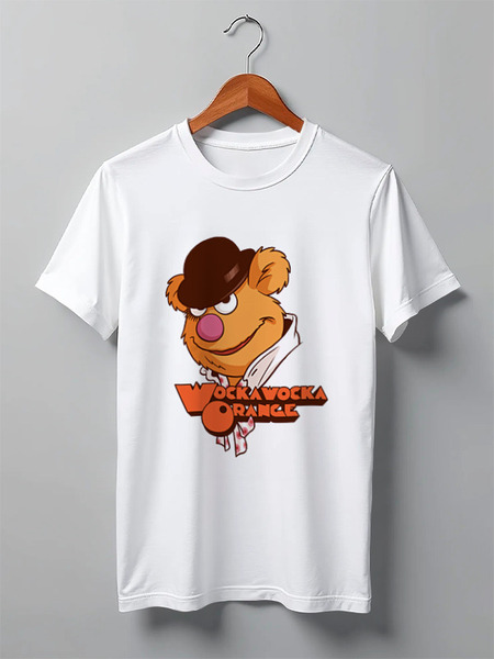 Заказать мужскую футболку в Москве. Футболка классическая Wocka wocka orange от YellowCloverShop - готовые дизайны и нанесение принтов.