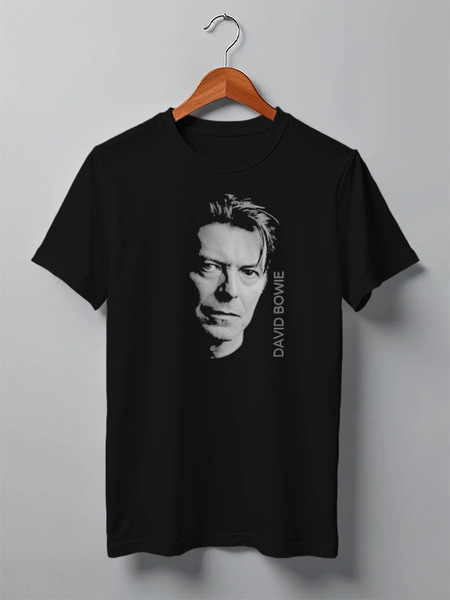 Заказать мужскую футболку в Москве. Футболка классическая David Bowie от KinoArt - готовые дизайны и нанесение принтов.