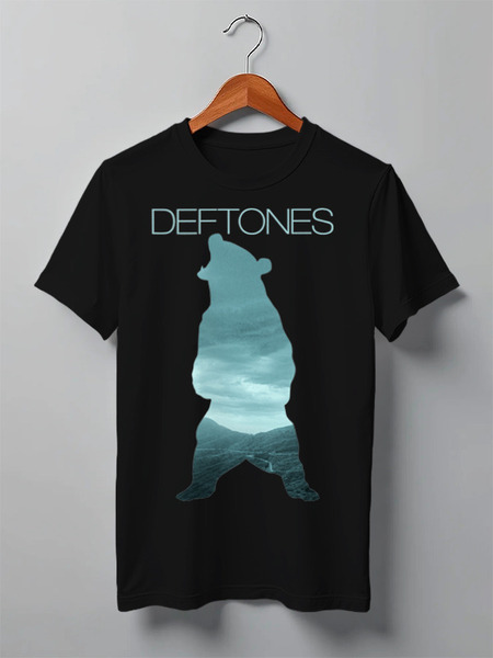 Заказать мужскую футболку в Москве. Футболка классическая Deftones медведь от inPrintio - готовые дизайны и нанесение принтов.
