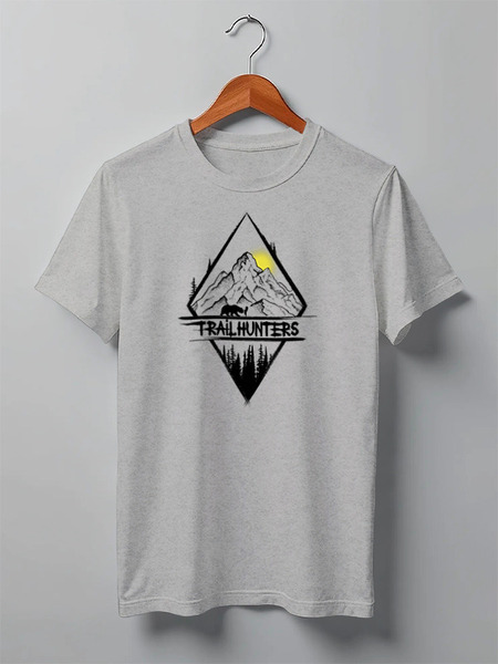 Заказать мужскую футболку в Москве. Футболка классическая Trailhunters от oneredfoxstore@gmail.com - готовые дизайны и нанесение принтов.