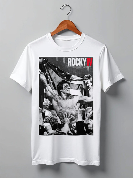 Заказать мужскую футболку в Москве. Футболка классическая Рокки 4 / Rocky IV от kino.printio.ru - готовые дизайны и нанесение принтов.