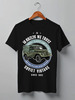 Заказать мужскую футболку в Москве. Футболка классическая Soviet classic car never die! (Газ-69) от Рустам Юсупов - готовые дизайны и нанесение принтов.