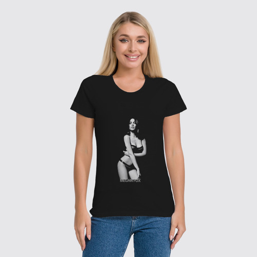 Заказать женскую футболку в Москве. Футболка классическая Megan Fox от KinoArt - готовые дизайны и нанесение принтов.