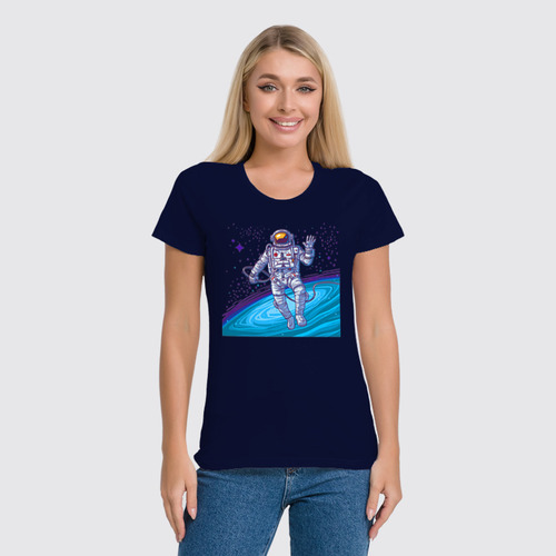 Заказать женскую футболку в Москве. Футболка классическая Astronaut от balden - готовые дизайны и нанесение принтов.