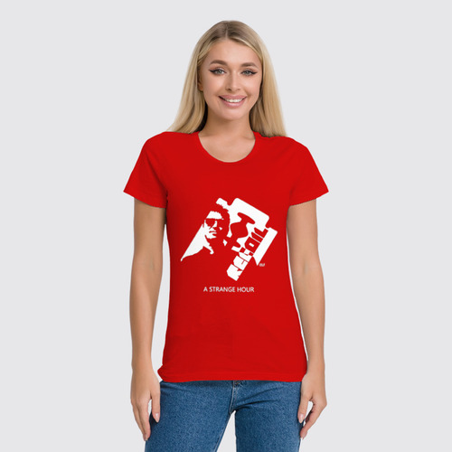 Заказать женскую футболку в Москве. Футболка классическая Recoil от OEX design - готовые дизайны и нанесение принтов.