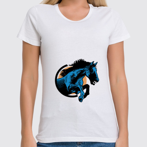 Заказать женскую футболку в Москве. Футболка классическая Лошадь от YellowCloverShop - готовые дизайны и нанесение принтов.