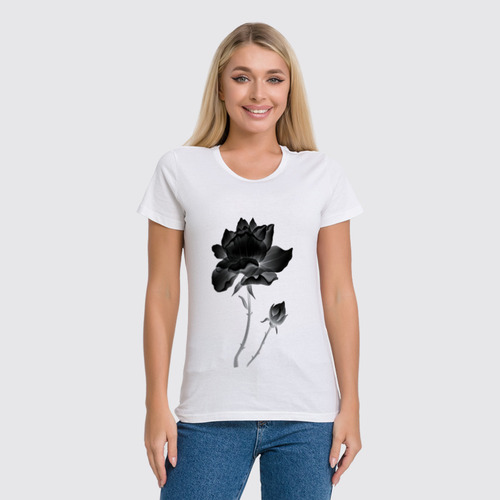 Заказать женскую футболку в Москве. Футболка классическая Черная роза от queen  - готовые дизайны и нанесение принтов.