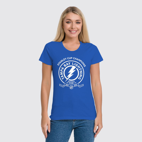 Заказать женскую футболку в Москве. Футболка классическая Tampa Bay Lightning Stanley Cup Champions 2020 от KutvinoV.com  - готовые дизайны и нанесение принтов.