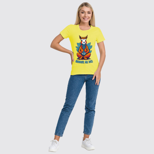 Заказать женскую футболку в Москве. Футболка классическая Лама в позе лотоса от ustinoff1@yandex.ru - готовые дизайны и нанесение принтов.