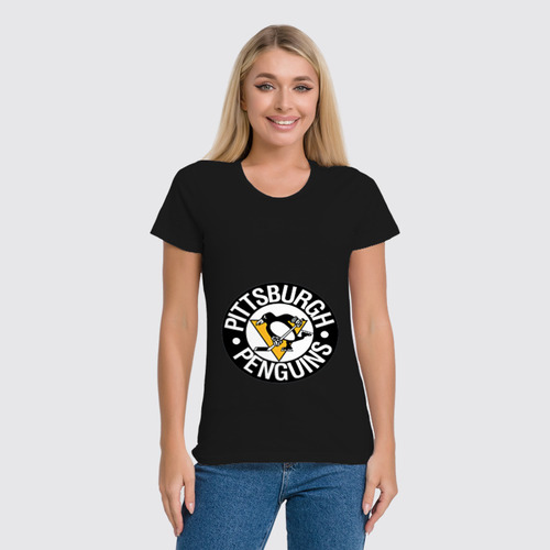 Заказать женскую футболку в Москве. Футболка классическая Pittsburgh Penguins от Евгения Железкина - готовые дизайны и нанесение принтов.