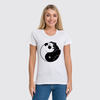 Заказать женскую футболку в Москве. Футболка классическая Панда (Panda) от fanart - готовые дизайны и нанесение принтов.