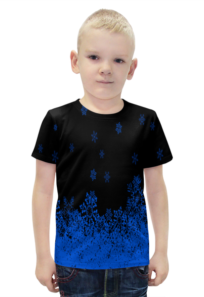 Заказать детскую футболку в Москве. Футболка с полной запечаткой для мальчиков Синие снежинки от THE_NISE  - готовые дизайны и нанесение принтов.
