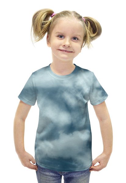Заказать детскую футболку в Москве. Футболка с полной запечаткой для девочек Облака от innokesh - готовые дизайны и нанесение принтов.