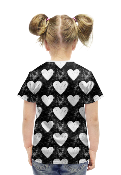Заказать детскую футболку в Москве. Футболка с полной запечаткой для девочек Черно-белые сердца  от vphone - готовые дизайны и нанесение принтов.
