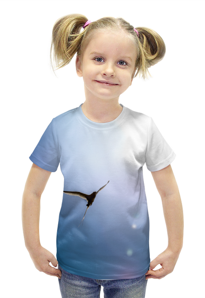Заказать детскую футболку в Москве. Футболка с полной запечаткой для девочек Птица, летящая к солнцу от Julia Sundukova - готовые дизайны и нанесение принтов.