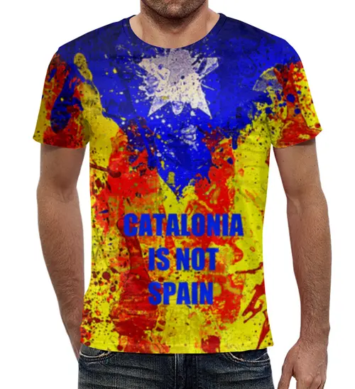 Заказать мужскую футболку в Москве. Футболка с полной запечаткой (мужская) свободная каталония от Маверик - готовые дизайны и нанесение принтов.
