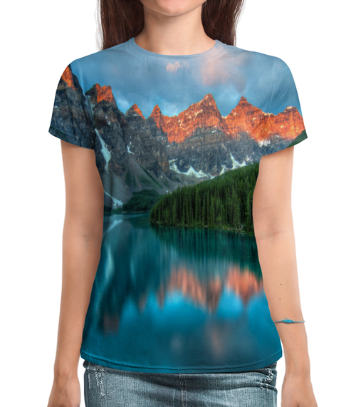 Заказать женскую футболку в Москве. Футболка с полной запечаткой (женская) Горы у озера от THE_NISE  - готовые дизайны и нанесение принтов.
